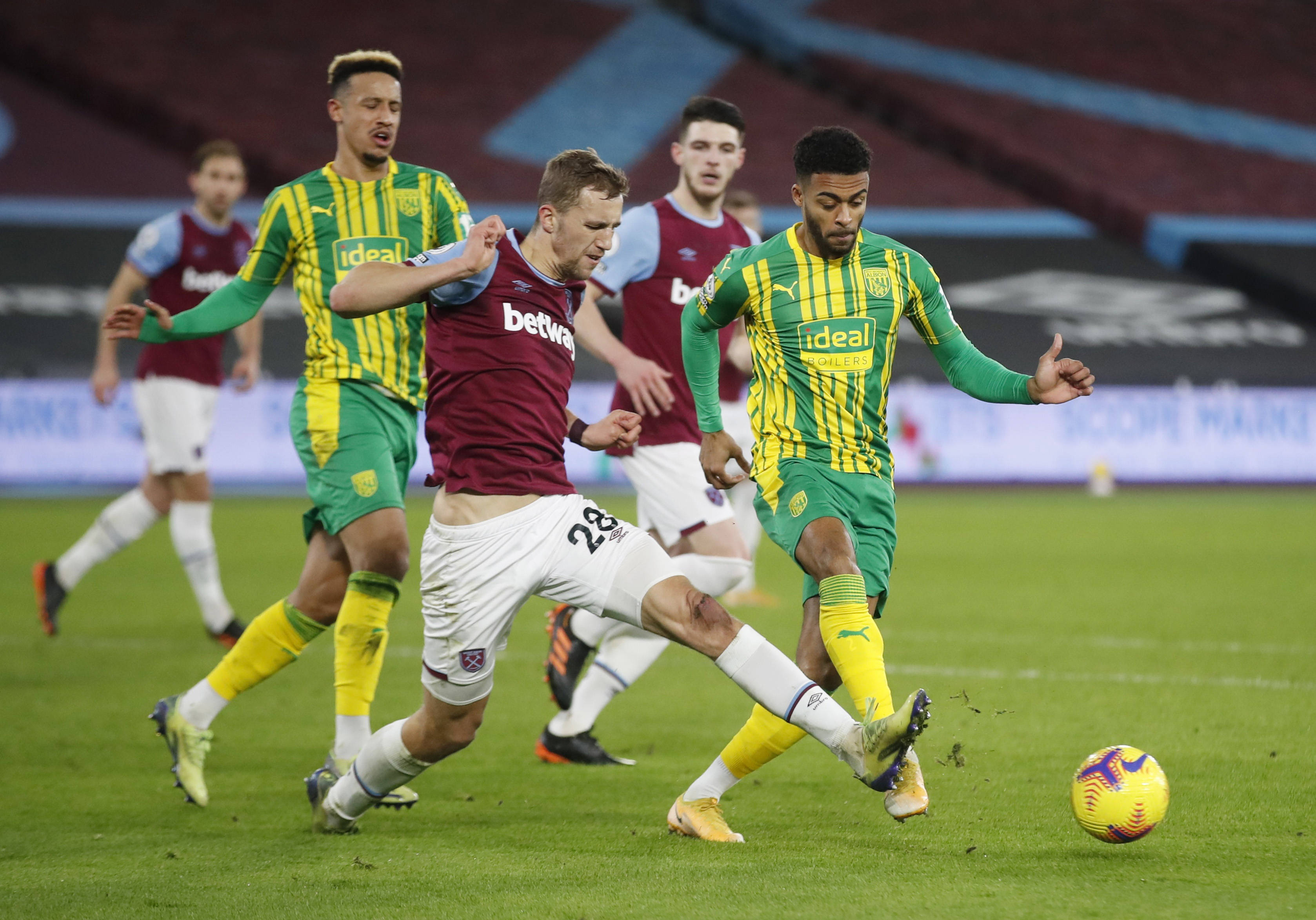 和外交上的 和外交上的